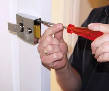 Houston Quickly Locksmith Houston, TX 281-502-1052 - 29-1